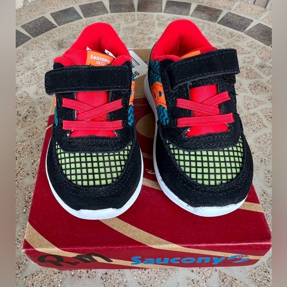 NIB Baby Jazz Lite Suede and Mesh Shoes